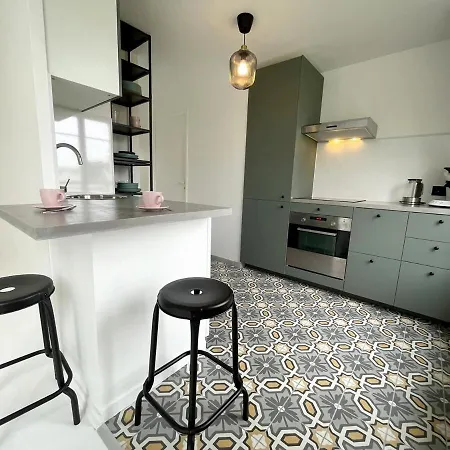 Tea&chill - White Bubble - 7 Min From Metro Montreuil (Seine-Saint-Denis)
